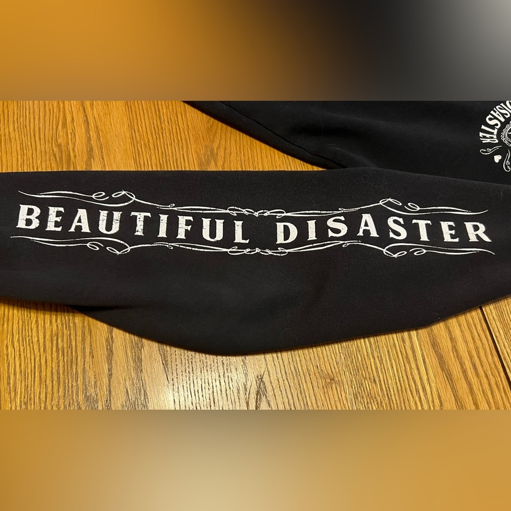 Beautiful Disaster Statement Hoodie What Doesn’t Kill You XL OBSOLETE & RARE‼️ - Picture 8 of 15